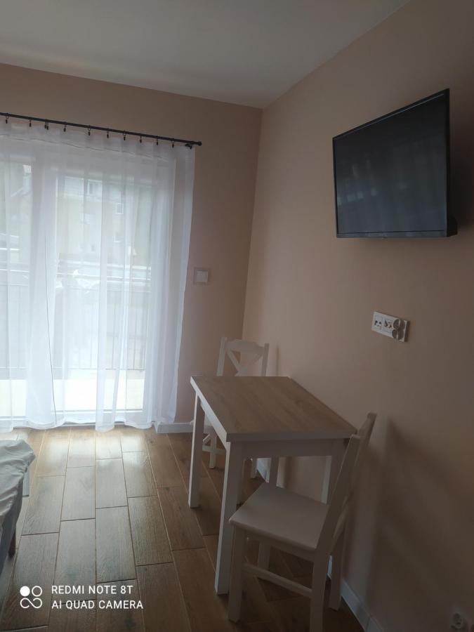 Hotel Piaskowy Dwor à Krynica Morska Extérieur photo